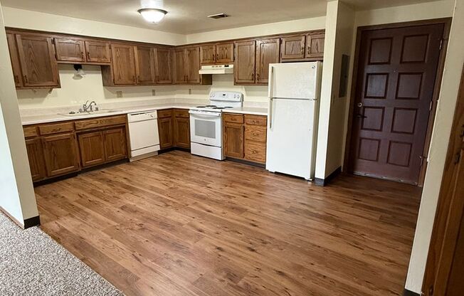 2 beds, 2 baths, 1,029 sqft, $1,269, Unit 1901-077