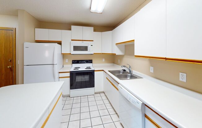 2 beds, 1 bath, 1,088 sqft, $1,195, Unit 3101-214