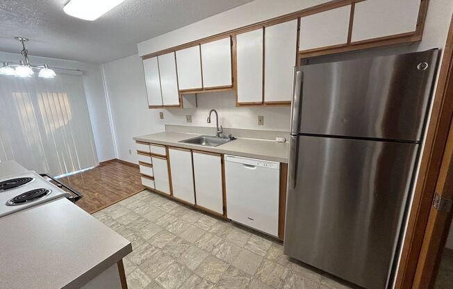2 Bedroom Duplex Near the Jim Parsley Community Center!