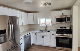 Newly Remodeled Phoenix 3 bed 2 bath