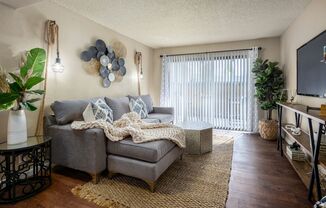 1 bed, 1 bath, 660 sqft, $1,520, Unit 115