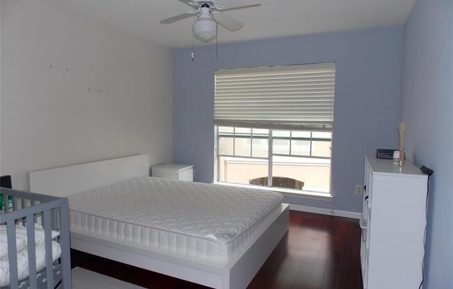 2 beds, 1 bath, 835 sqft, $1,500, Unit UNIT # 3303
