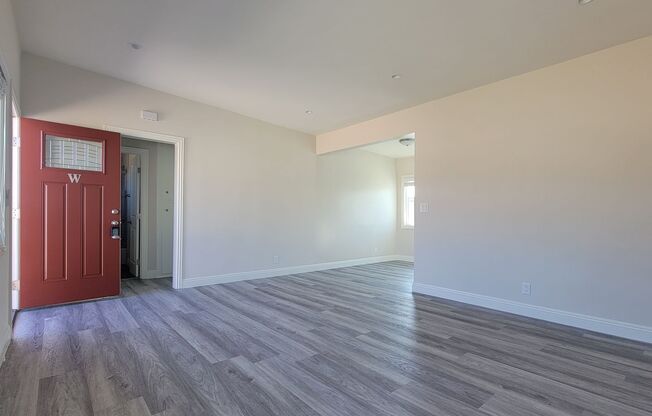 1 bed, 1 bath, $2,295, Unit W