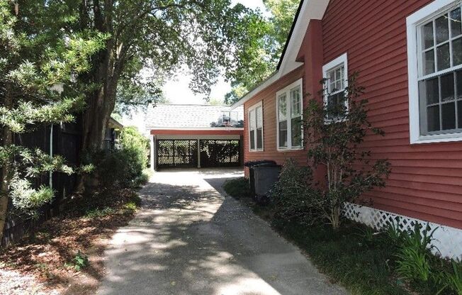 Fantastic 3BR/2.5BA Cottage in the heart of South Baton Rouge