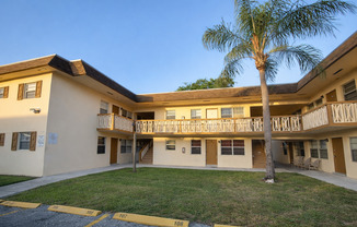 3721 SW 59 Terr Davie, FL 33314