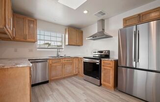 Beautiful Remodeled 3 Bedroom Duplex