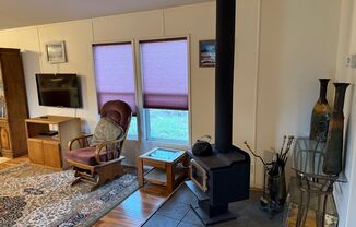 2 beds, 1 bath, $1,850