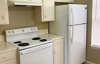 2 beds, 1.5 baths, 681 sqft, $895, Unit WC 7