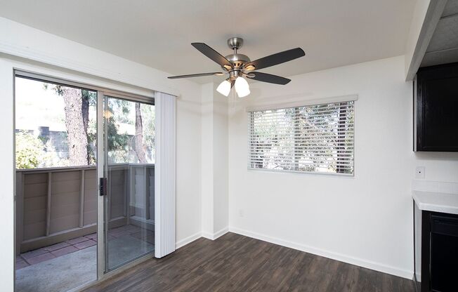 2 beds, 1 bath, $2,480, Unit 69