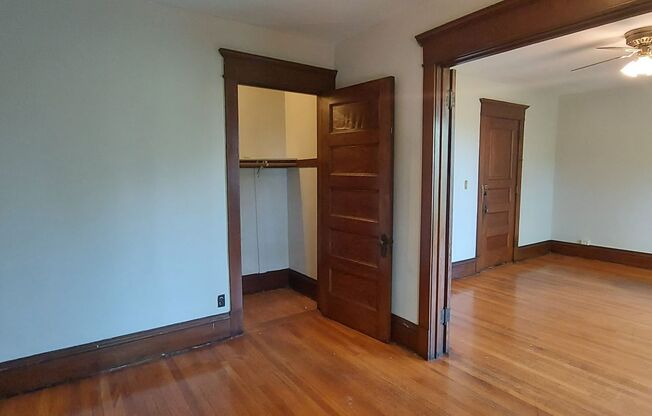 1 bed, 1 bath, 620 sqft, $1,099, Unit 10