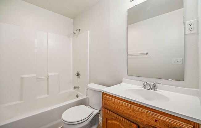 3 beds, 1 bath, $2,495