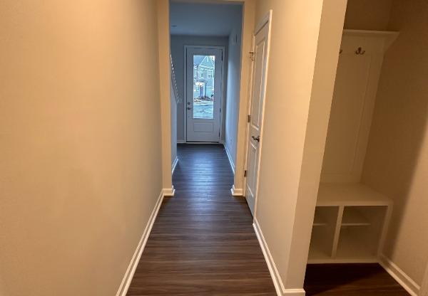 5221 SOMERSET HL LN