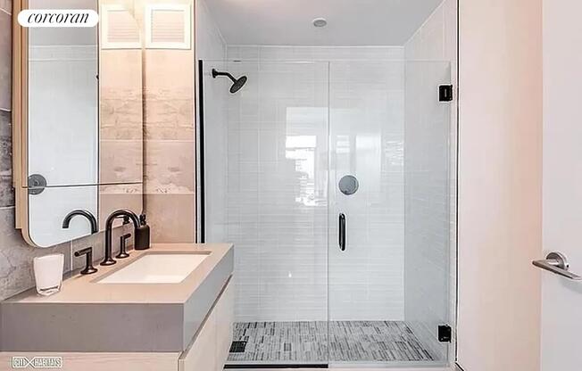 2 beds, 1 bath, $5,700, Unit 430