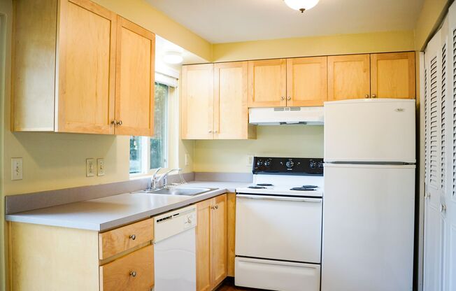 2 beds, 1 bath, $1,625