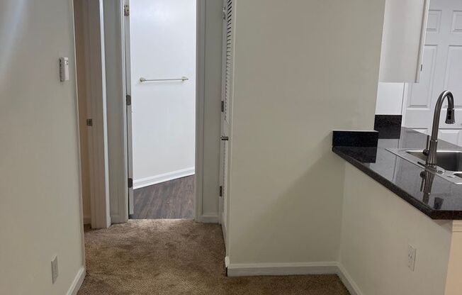 2 beds, 2 baths, 1,121 sqft, $1,595, Unit 1415