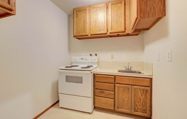 3 beds, 2.5 baths, $3,700