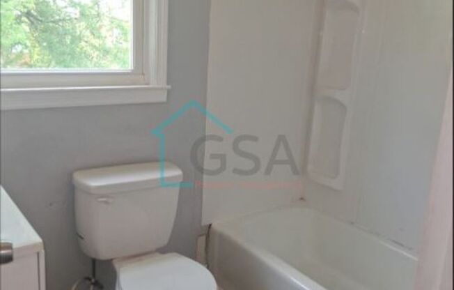 2 beds, 1 bath, 878 sqft, $1,000, Unit 126 Broadus Street-1