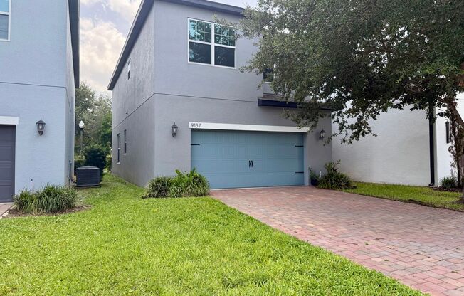 3-bedroom 2-bath home in the heart of Winter Garden AVAILABLE NOW!!