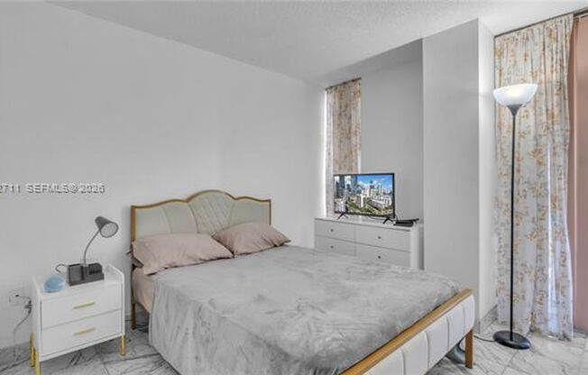 2 beds, 2 baths, $3,500, Unit # 1911