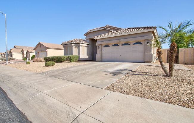 Great 4 Bedroom Family home 1 level available in Glendale June 1st!!!  New carpet being installed before move in!!!  Great Floor plan!!!