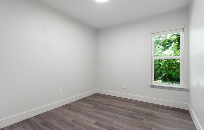 2 beds, 1 bath, 825 sqft, $1,595, Unit 39