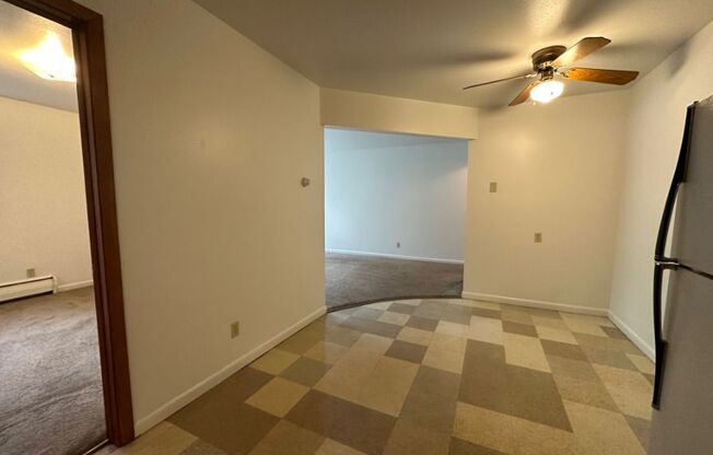 2869 S 6 ST
