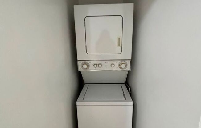 1 bed, 1 bath, 550 sqft, $1,400, Unit Unit 15
