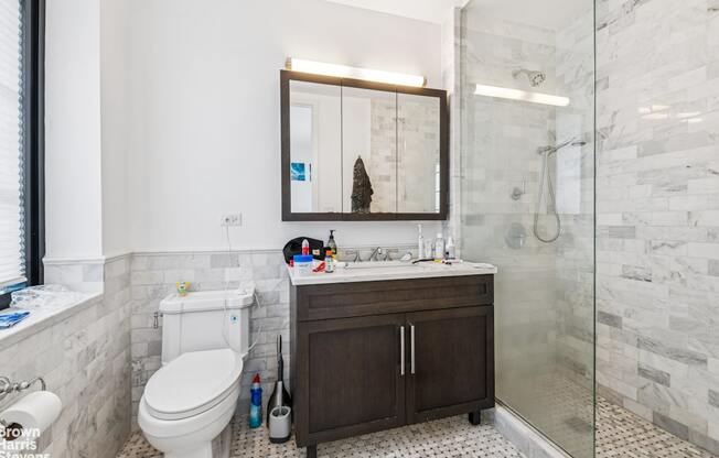 3 beds, 2 baths, 1,261 sqft, $8,000, Unit 2302