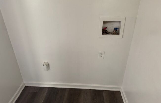 32nd Place Apartments