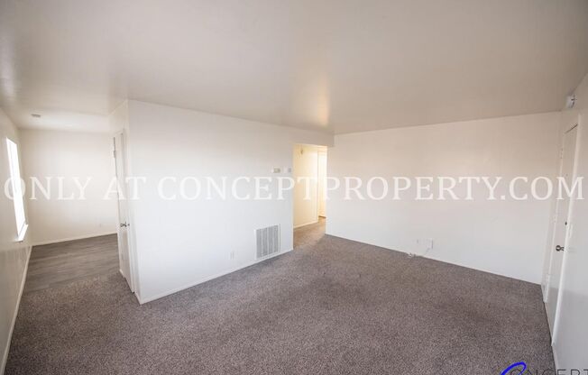 2 beds, 1 bath, 920 sqft, $1,299, Unit 30
