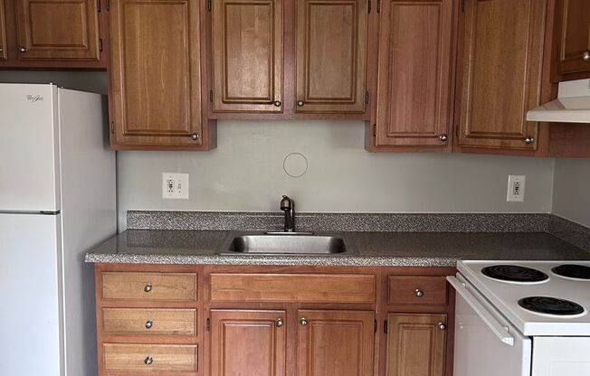 1 bed, 1 bath, 747 sqft, $1,595, Unit 112-08