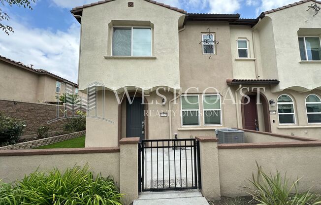 ***$500-OFF MOVE IN SPECIAL** Modern 3-Bedroom Townhome with Resort-Style Amenities in Chino