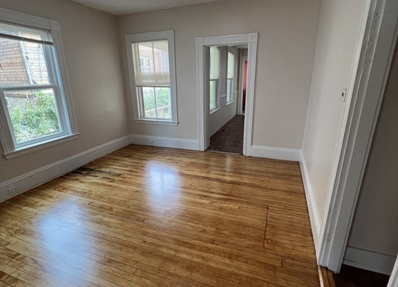 1 bed, 1 bath, 900 sqft, $2,200, Unit 1st Floor