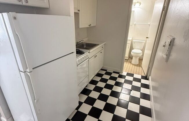 Sixteen53 Prospect Avenue