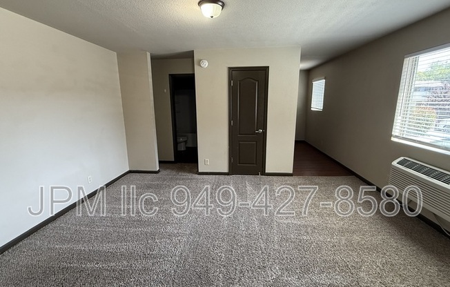 1700 LOCUST ST