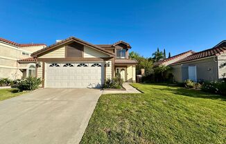 Beautiful 3 bedroom 2.5 bathroom Yorba Linda Home