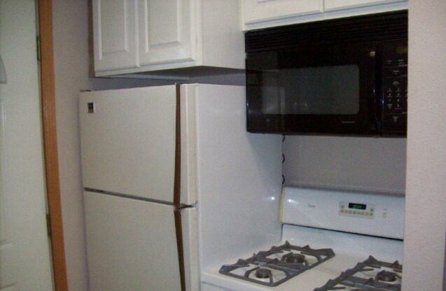 R68D | $795.00 a month + $100.00 flat rate utility surcharge for (WSG).