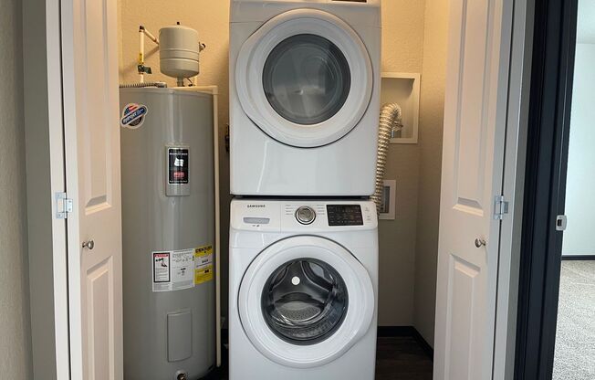 1 bed, 1 bath, 801 sqft, $1,215, Unit 3240-202