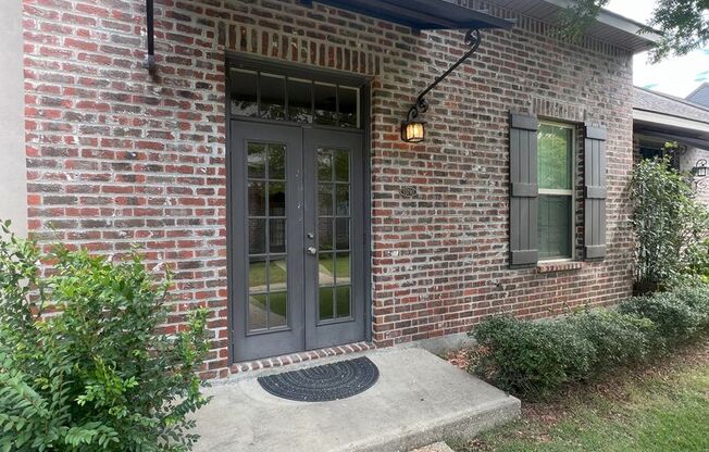 2 bedroom, 2 bathroom house located in St. Francisville, LA.