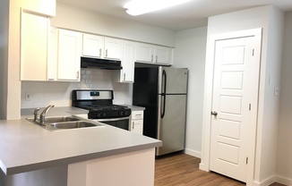 2 beds, 1 bath, 780 sqft, $1,200, Unit Unit A