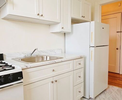 2 beds, 2 baths, 775 sqft, $1,850, Unit 505