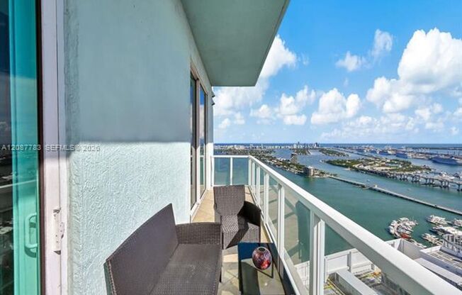 2 beds, 2.5 baths, $7,600, Unit # 5103