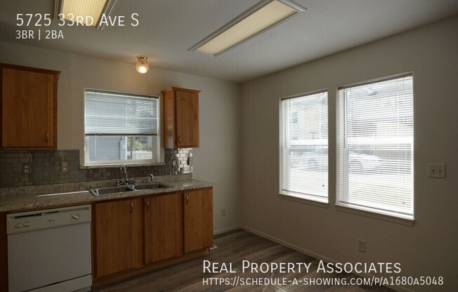 5725 33 AVE S