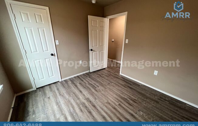 3 beds, 2 baths, $1,099