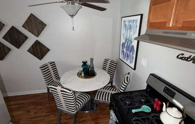 NorthStar Deluxe – Spacious 2-Bedroom, 1-Bath Apartment