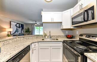 Welcome to Our Apartments in Chesterfield, MO