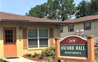 Oxford Hall Apartments