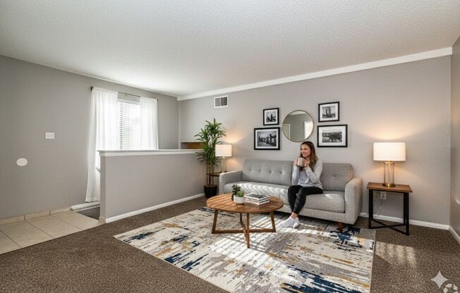 2 beds, 1.5 baths, 927 sqft, $945, Unit 803