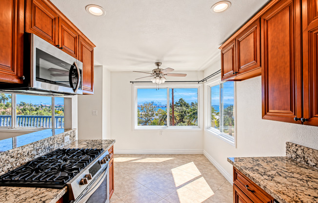 3 beds, 3 baths, 2,100 sqft, $3,750, Unit 3709