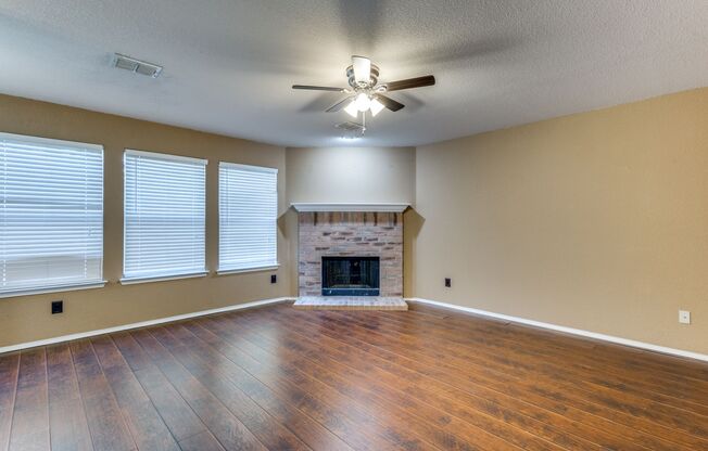 McKinney ISD!  5 bedroom, 3.5 baths, 2500+ sqft